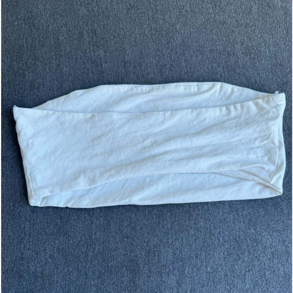 Short White Tude Top - Picture 2 of 3